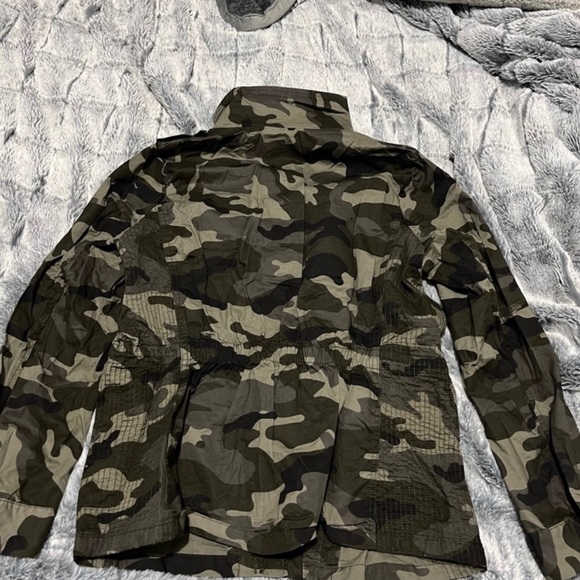 McKie Rae Camo Utility Jacket - Picture 3 of 3